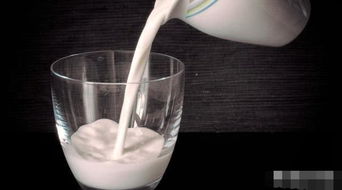 睡前喝牛奶对人的身体会有哪些好处 原来我们想的太简单 