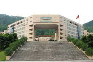 广州番禺职业技术学院 据说广州城建职业学院不好,是不是真的