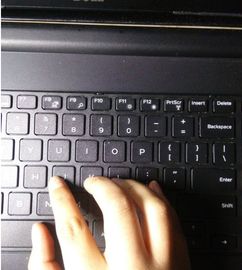 用键盘打字怎样才能练得快,有什么窍门没 