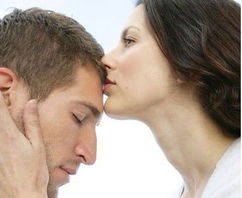 男人用湿吻更能提升女人性欲