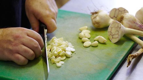 乙肝患者不能吃大蒜 乙肝患者的 饮食禁忌 ,一次性讲清楚