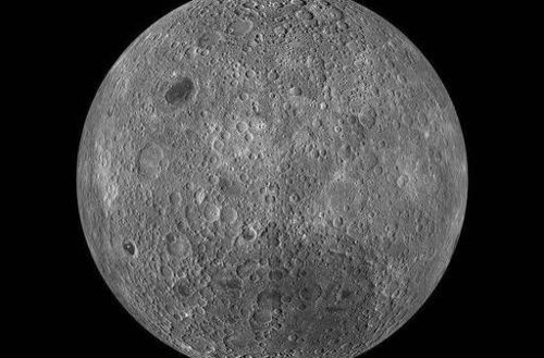 月球上的奇异事件,是地球的卫星,还是一艘巨大的飞船