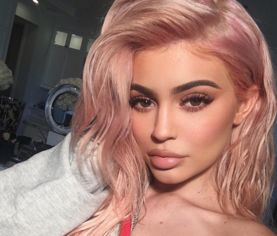 Kylie Jenner的发色真是经得起各种折腾 跟着凯莉挑发色美到你想哭