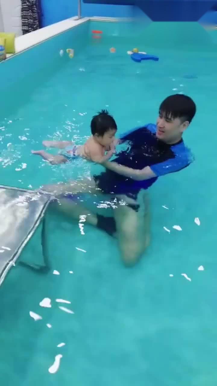宝宝游泳课程公开 