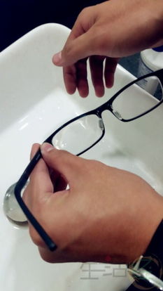 你擦眼镜的方法对吗 教你一招如何擦眼镜最干净