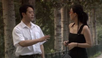 中国版 欲望都市 ,04年播出,至今豆瓣8.1,启蒙一大批中国女性的情爱 时尚观