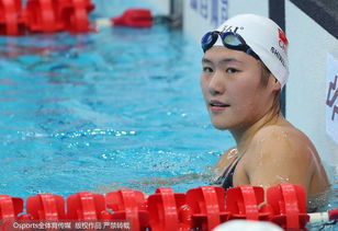 高清 叶诗文晋级200米混合泳决赛 水中表情淡定