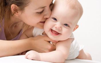 孕旅 从新生儿表情看宝宝想说什么 解析婴儿表情 含义