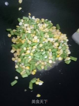 玉米地种豆角的方法及过程