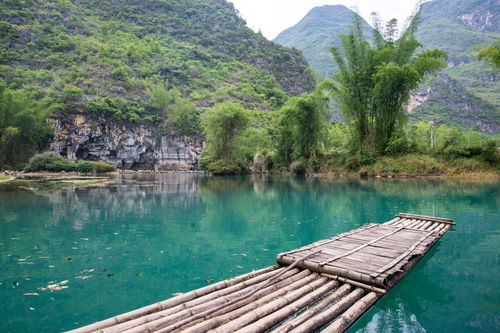 贵州省级旅游景点,风景媲美法国伏克留兹泉,竟然不要门票