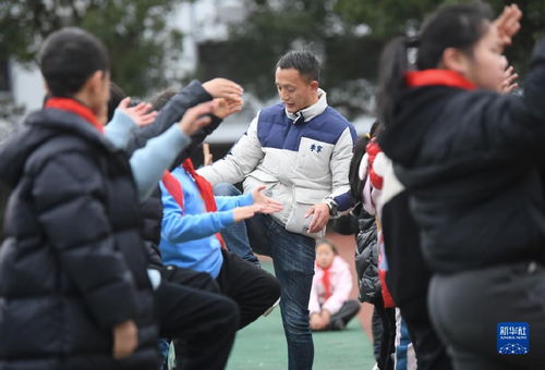 江南古镇的 雄狮少年 