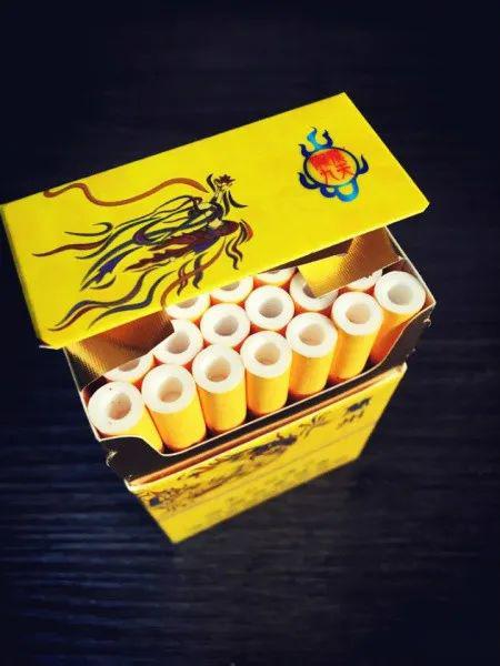 兰州飞天香烟硬盒版价格一览，品质与价值的完美融合 - 1 - 635香烟网
