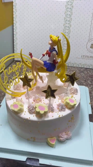 女孩子最爱的一款蛋糕,美少女战士,很不错哦 