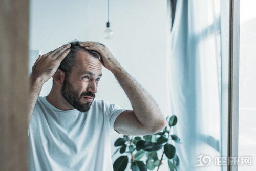 为何有些男生不长胡子 腋毛和腿毛,有些却很茂密 医生告诉你