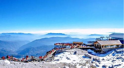 去云南丽江的玉龙雪山看雪景,真的很美,别有一番心情,还想再来一次