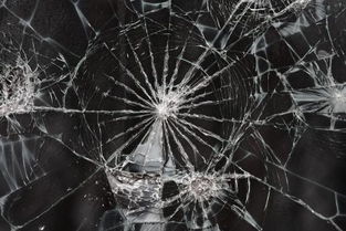 打碎玻璃是什么预兆 