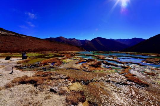 优美的泉华滩风景