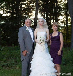 直击 一场罕见的三位女 同性恋 婚礼