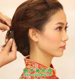 中式发型梳发过程图解 简单梳法你在家也能扎