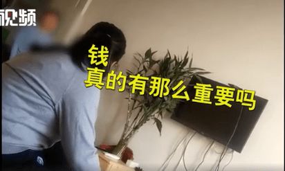 男孩花钱买妈妈一天时间 对你来说,钱,真的有那么重要么