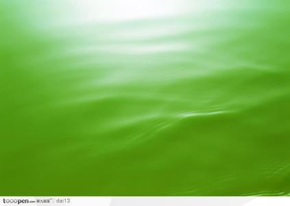水绿色是什么颜色 