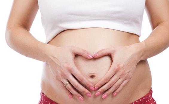 怀孕阶段,孕妈有这4种 症状 ,可能是子宫内羊水过少,别大意