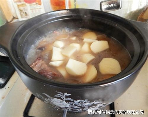 论土豆最佳搭档,粉条必须有姓名 搭配肋排,菜肉主食一锅完成