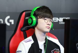 MSI中的 灭霸 他打出响指,然后告诉所有人他叫Faker