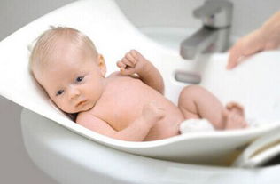 给宝宝洗澡澡的正确方法