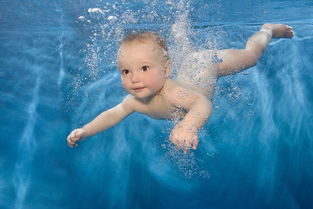 需要给刚出生的婴儿游泳吗,刚出生婴儿可游泳吗
