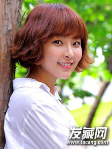 轻熟龄OL韩式短卷发发型 韩味十足的女生发型 8