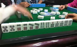 重庆3男子打麻将作弊 赢 了300万,看完你还敢打麻将吗