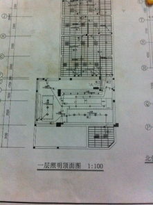 平面水电图纸比例1：100如何去量实体距离，