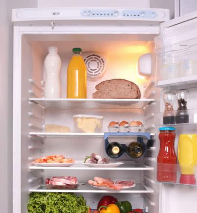 夏季冰箱耗电量大,这4种解决办法你最好知道,省钱还能保护冰箱